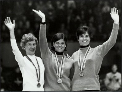 Sport, schaatsen, huldigingen, Kaiser Stien, Bestanddeelnr 135-0774