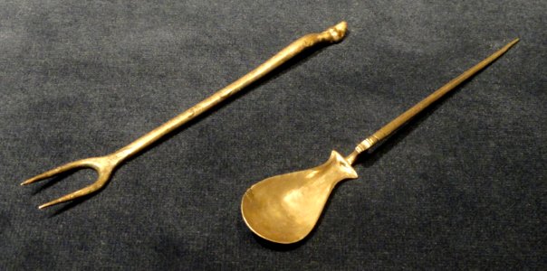 Spoon and Fork with Animal Hoof Finial, 300s AD, Early Byzantine, perhaps Syria, silver - Cleveland Museum of Art - DSC08355