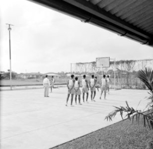 Sporten op de Politieschool in Suriname, Bestanddeelnr 252-2361
