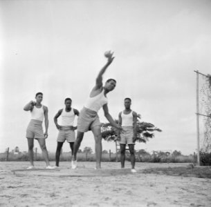 Sporten op de Politieschool in Suriname, Bestanddeelnr 252-2368