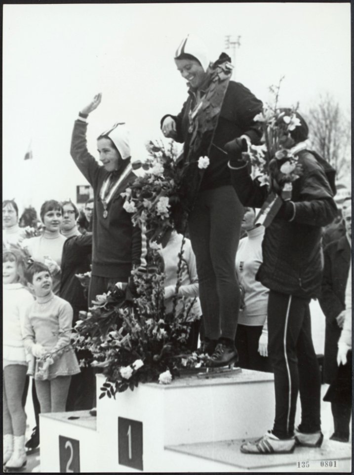 Sport, schaatsen, huldigingen, kaiser stien, Bestanddeelnr 135-0801