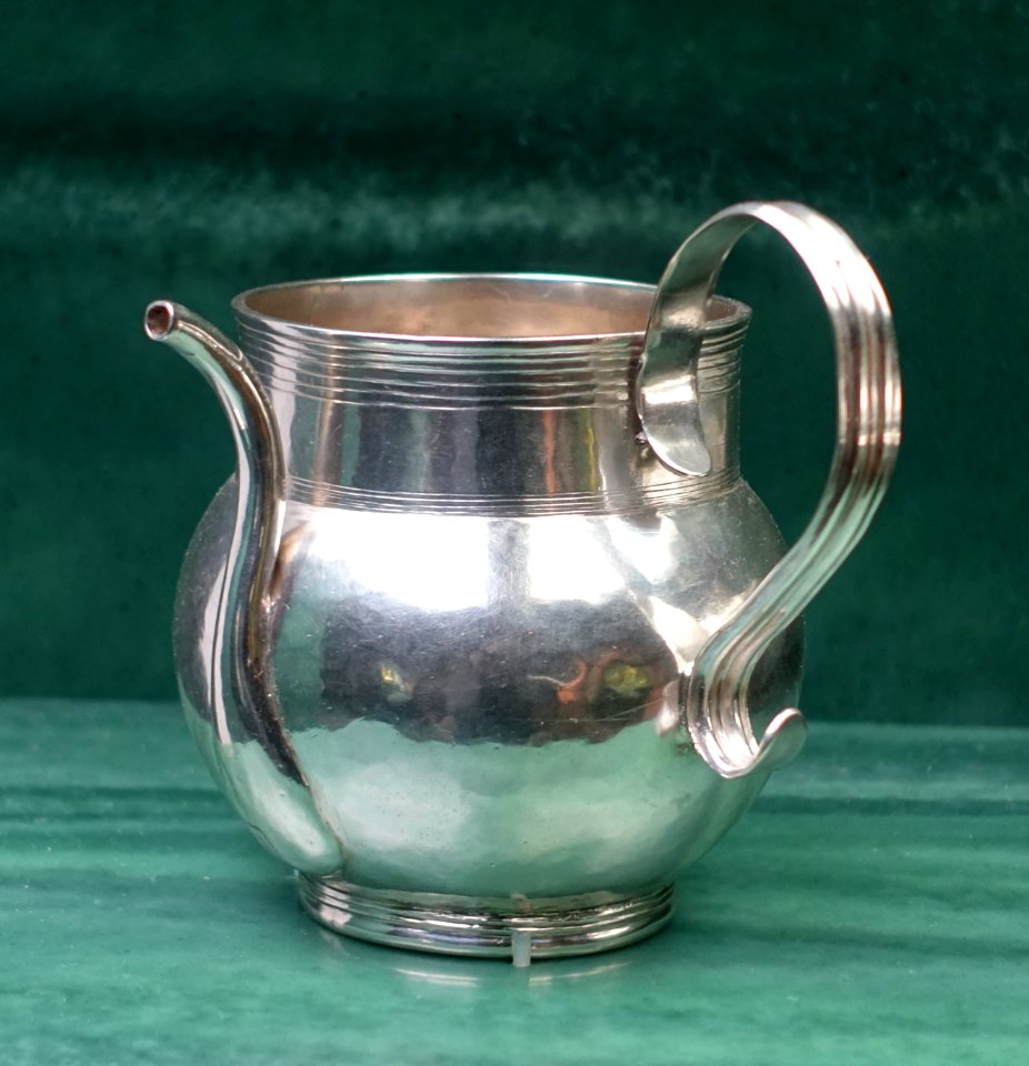 Spout cup, Samuel Haugh, Boston, before 1717, silver - Fowler Museum - University of California, Los Angeles - DSC02507