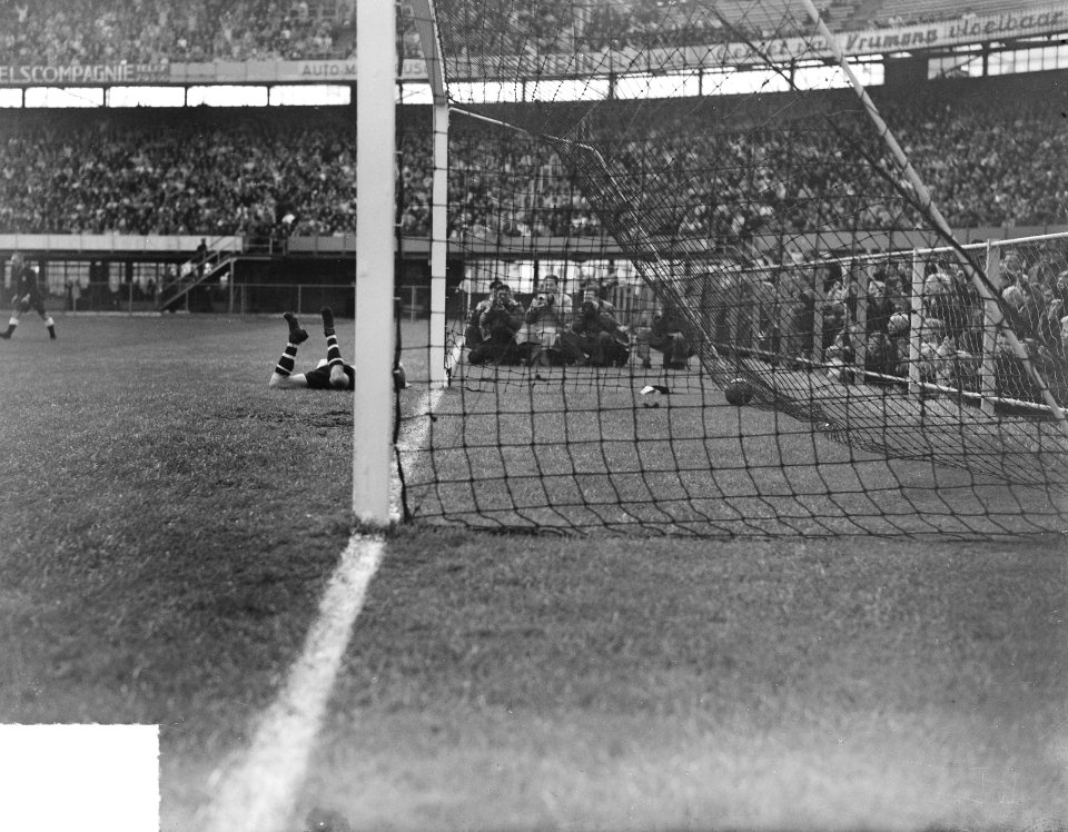 Sport, voetbal, Bestanddeelnr 903-6751