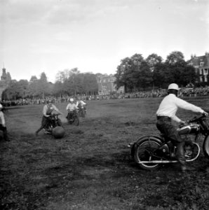 Sportfeest IJsclubterrein Vondelparkbrug, Bestanddeelnr 902-4169
