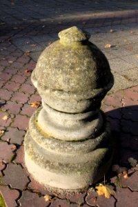 Společenský dům, Lázeňský park, Darkov - sloupek