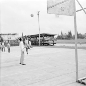 Sporten op de Politieschool in Suriname, Bestanddeelnr 252-2354
