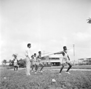 Sporten op de Politieschool in Suriname, Bestanddeelnr 252-2366