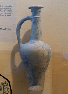 Spindle bottle, Base Ring I Ware, Late Cypriot, 1995.10.82 - Cesnola Collection, Harvard Semitic Museum - Cambridge, MA - DSC06313