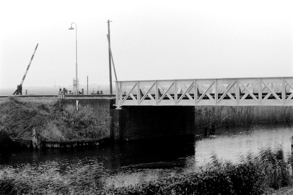 Spoorbrug over de ringvaart tussen de Oostdijk te Heerhugowaard en de Obdammerdi, Bestanddeelnr 170-2508