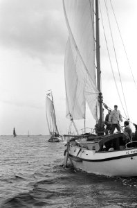 Spiegelgevecht tussen oud-Hollandse schepen West-Eindeplaat, Bestanddeelnr 914-1047