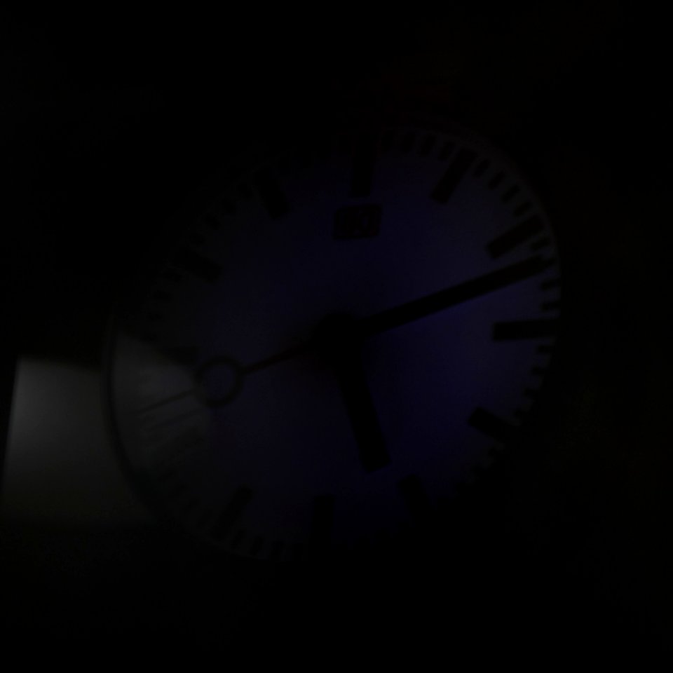 Spiegelbild.Uhr.mit.Polfilter
