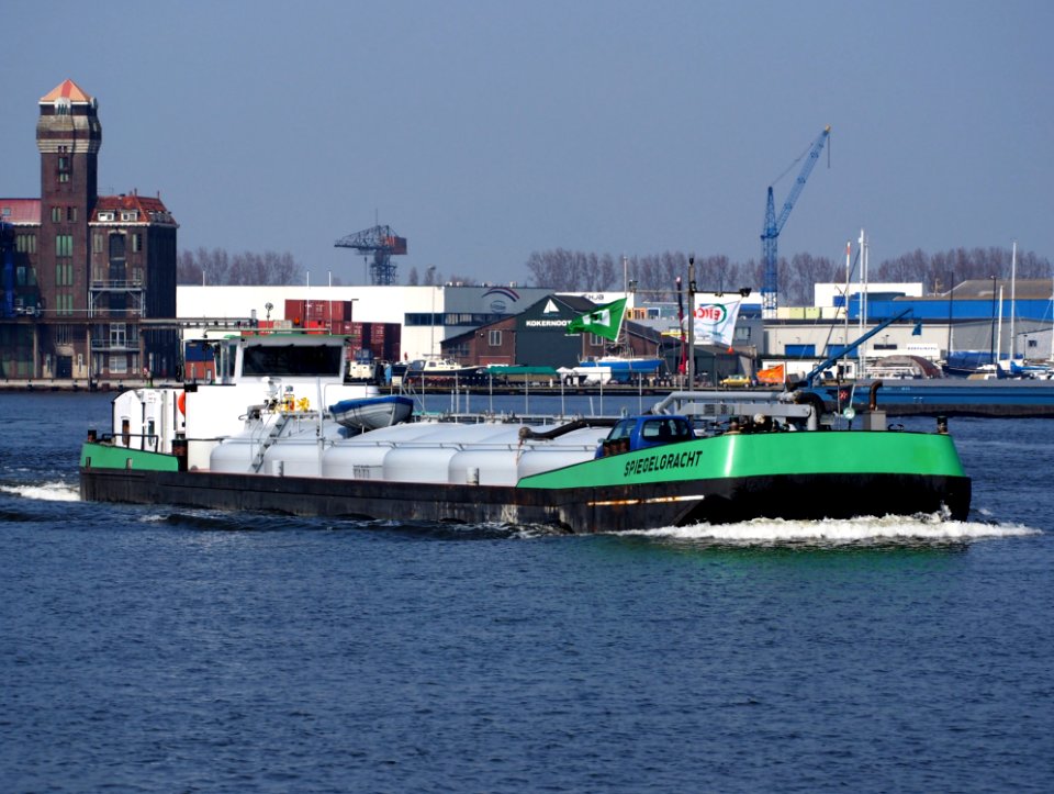 Spiegelgracht, ENI 02315151 , Noordzeekanaal, Port of Amsterdam, pic4