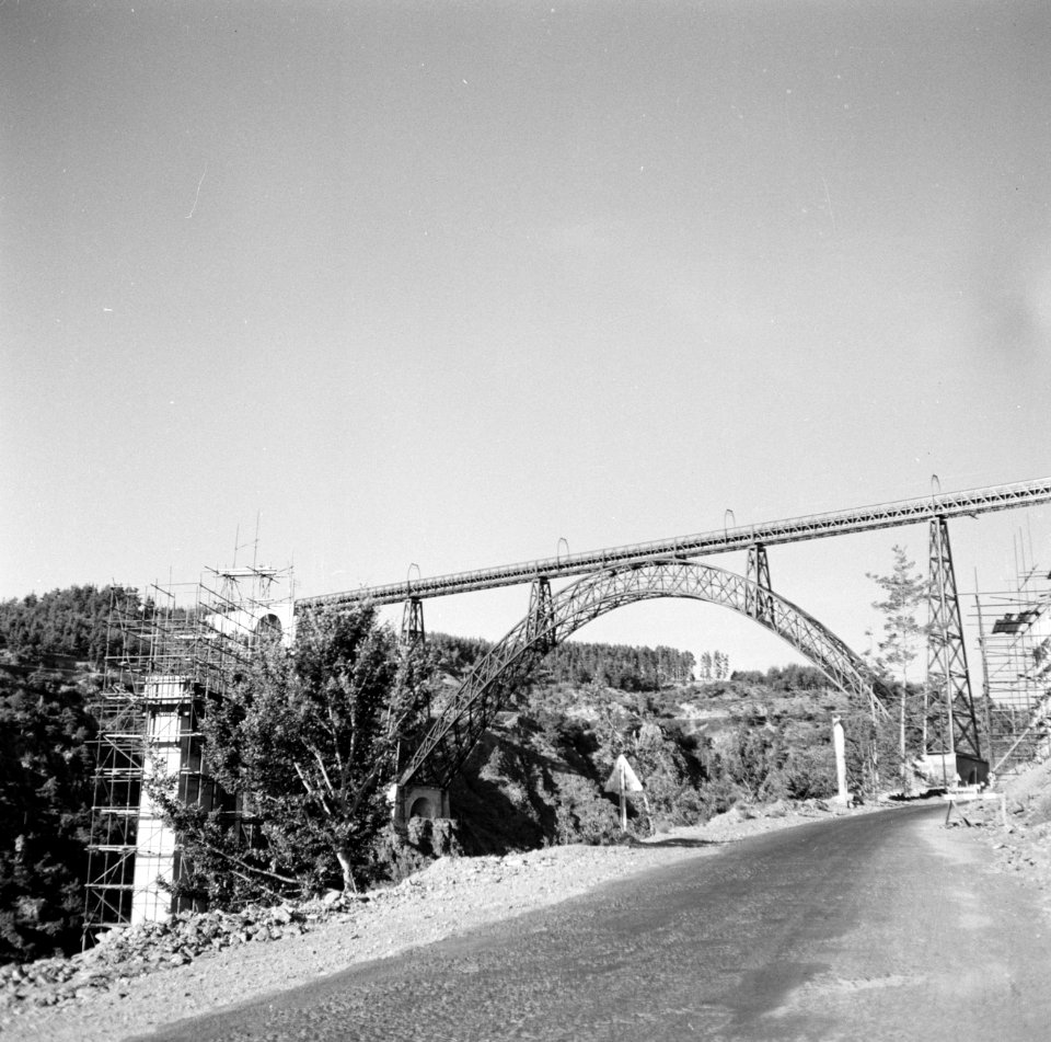 Spoorbrug in het zuiden van Frankrijk, Bestanddeelnr 254-0245