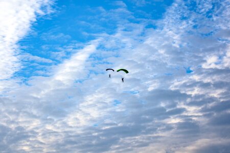 Parachutist freedom fun