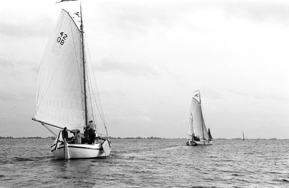 Spiegelgevecht tussen oud-Hollandse schepen West-Eindeplaat, Bestanddeelnr 914-1050