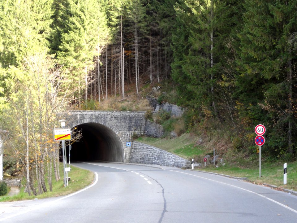 Spitzingsee — Tunnel in Richtung Schliersee