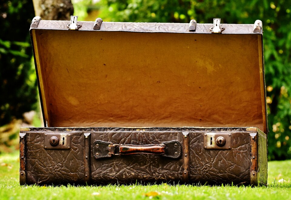 Old suitcase junk generations