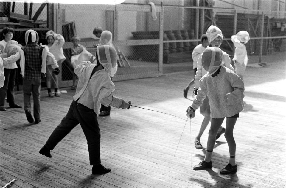 Sport en spel voor kinderen in vakantie in Oude RAI , Amsterdam, Bestanddeelnr 923-6648