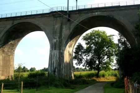 Spoorviaduct voeren2
