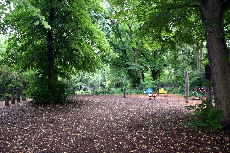 Spielplatz Volkspark Friedrichshain 4v5