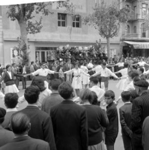 Spanje, diversen, volksdansen in Tarragona, Bestanddeelnr 918-0150