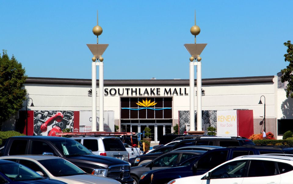 Southlake Mall, Morrow, October 2016