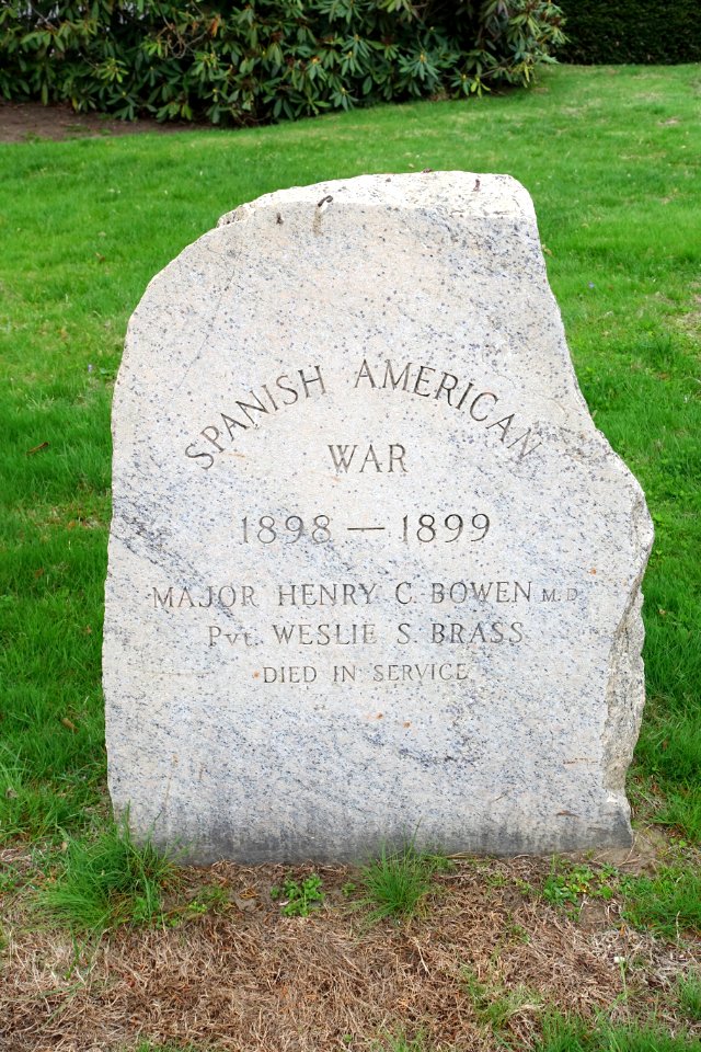 Spanish American War Memorial - Elizabeth Parker Memorial Park - Westfield, MA - DSC02249