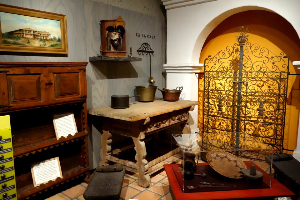 Spanish Colonial household exhibit - Oakland Museum of California - DSC05121