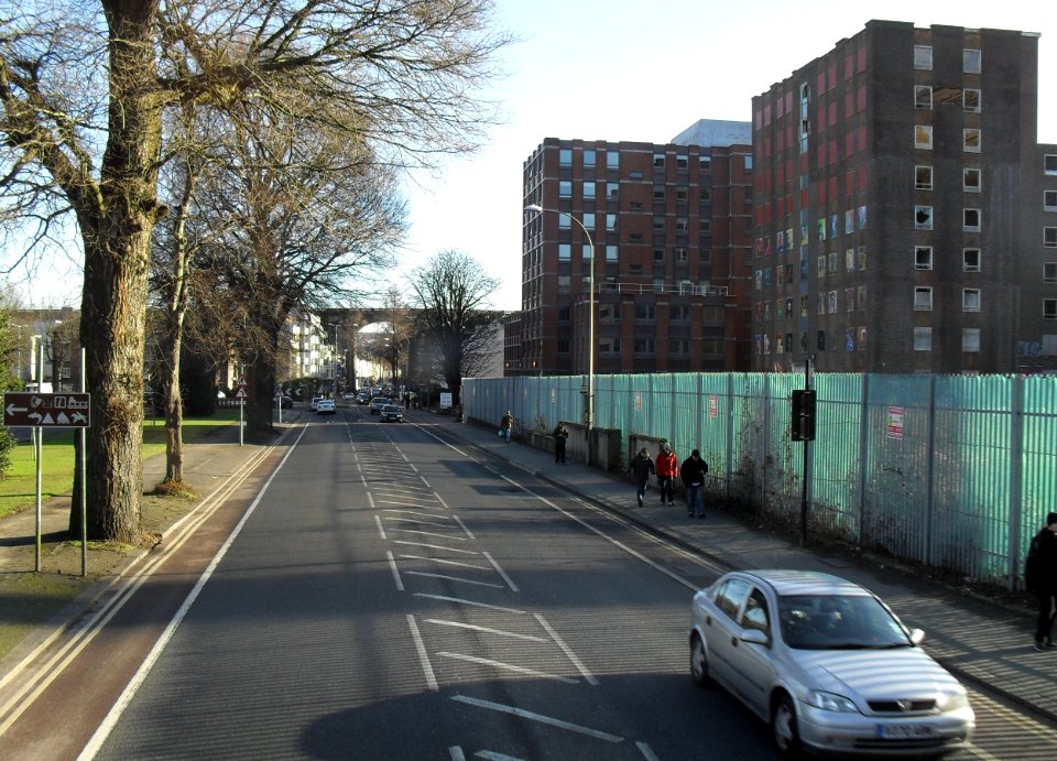 Southward view along Preston Road (opposite Preston Park), Brighton (January 2010) (2)