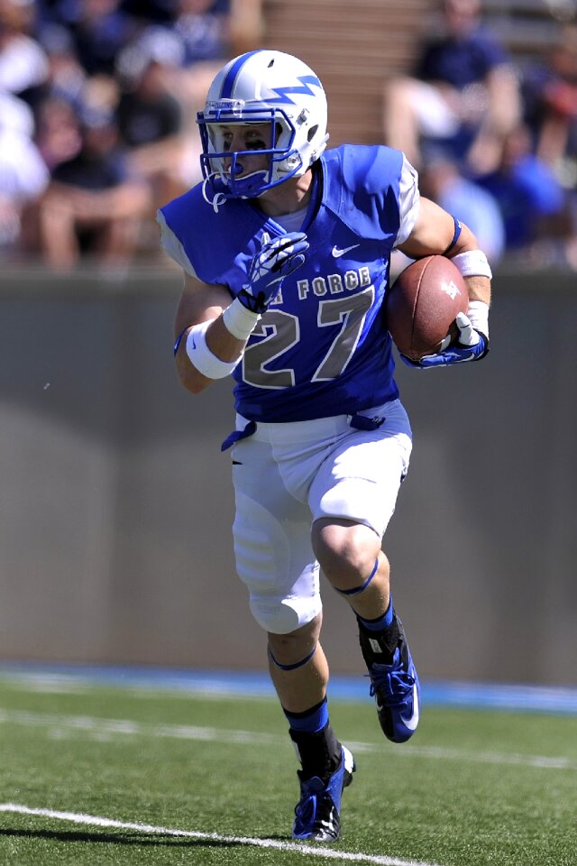Runner ball running back