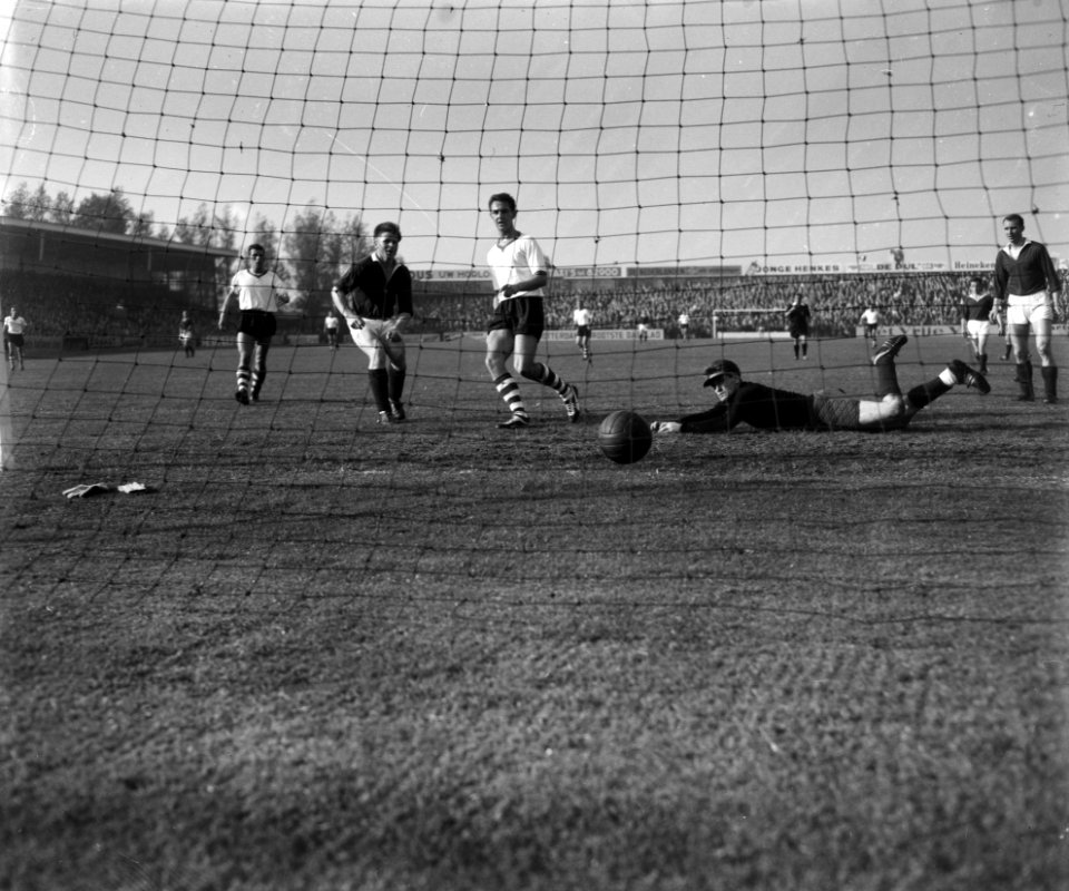Sparta tegen Rapid JC 3-0. Sparta scoort, Bestanddeelnr 913-0538