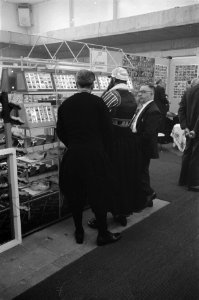 Souveniersvakbeurs in de Beatrix en Irenehal te Utrecht, Bestanddeelnr 911-9552