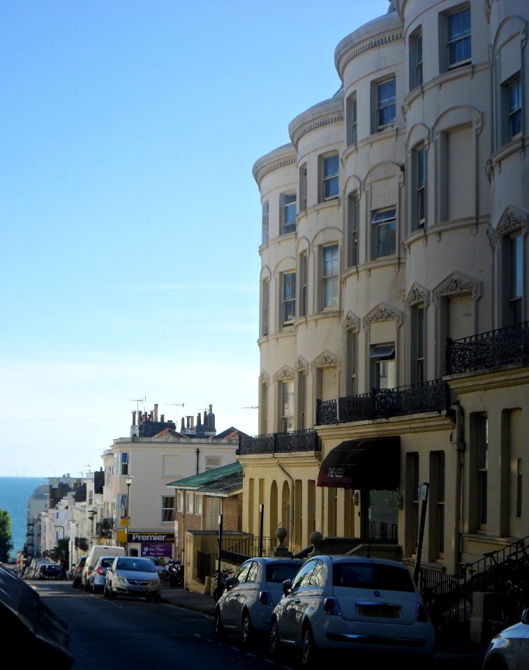 Southward view along Norfolk Terrace, Montpelier, Brighton (August 2017)