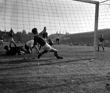 Sparta tegen Rapid JC 3-0. Henk Janssen scoort tweede doelpunt, Bestanddeelnr 913-0539