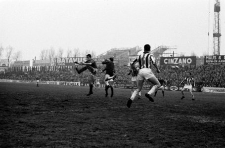 Sparta tegen Willem II (2-1) , spelmomenten, Bestanddeelnr 915-0413