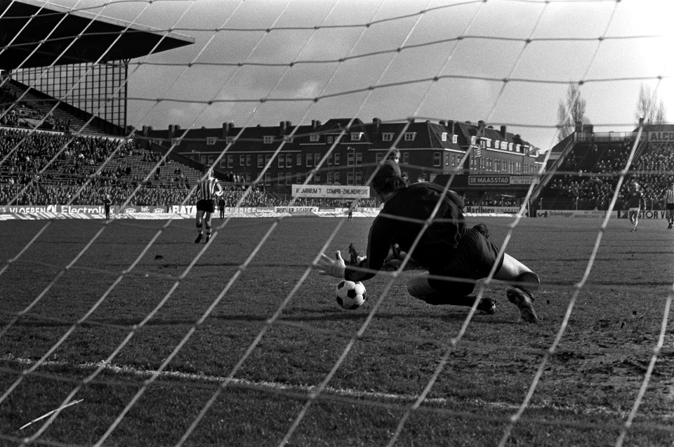 Sparta tegen MVV 4-0, nummer 4 Kreuz (kop), Bestanddeelnr 926-2177