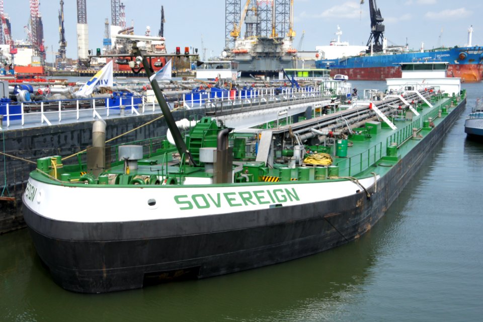 Sovereign - ENI 02327379 - Tankschip, Welplaathaven, Port of Rotterdam, pic2