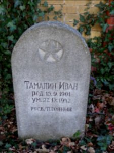 Sowjetische Kriegsgräberstätte in Arnstadt 100