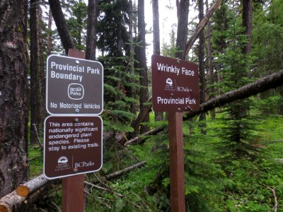 Southern Boundary Signs for Wrinkly Face Provincial Park