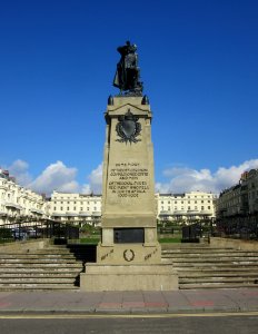 South African War Memorial, Regency Square, Brighton (NHLE Code 1380815) (September 2015) (2)