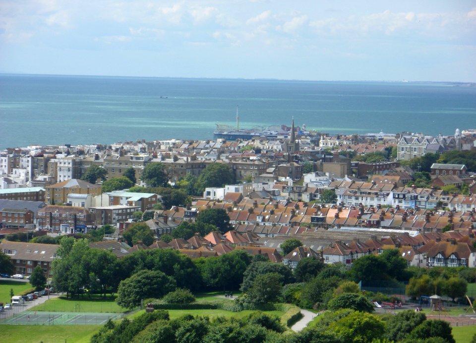 Southwestward view across Kemptown from Footpath above East Brighton Golf Course (August 2014) (4)