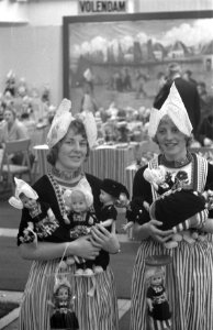 Souveniersvakbeurs in de Beatrix en Irenehal te Utrecht, Bestanddeelnr 911-9554