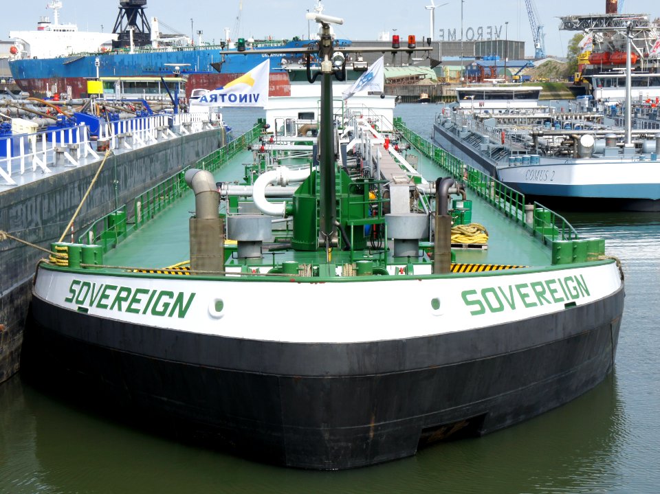 Sovereign - ENI 02327379 - Tankschip, Welplaathaven, Port of Rotterdam, pic1