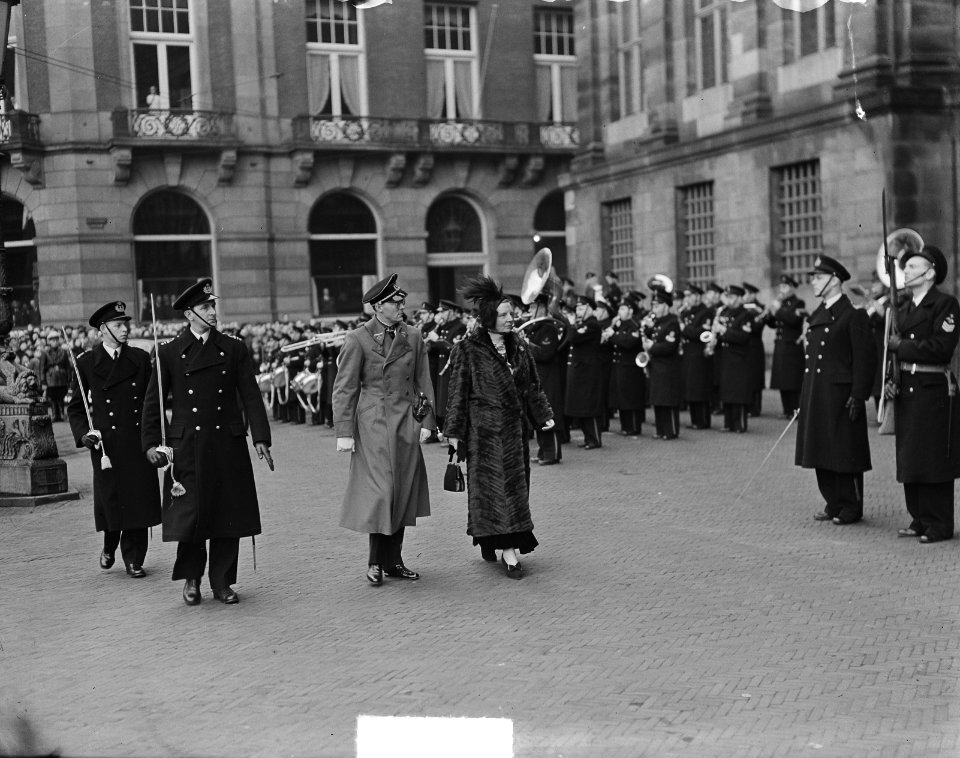 Souvereiniteitsoverdracht aan Indonesië in het Koninklijk Paleis op de Dam.Konin, Bestanddeelnr 903-7686