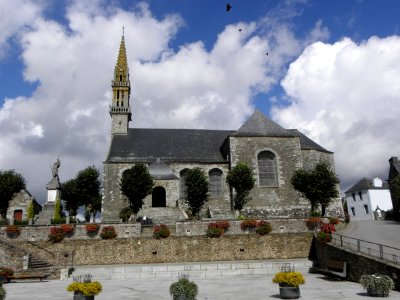 Spézet (29) Église 01