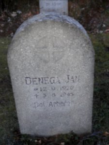 Sowjetische Kriegsgräberstätte in Arnstadt 71