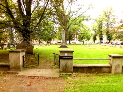 Sowjetischer ehrenfriedhof 1