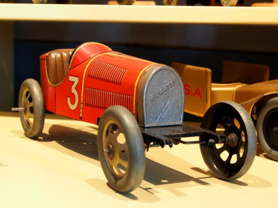 Speelgoedmuseum Deventer, clockwork wind-up tin toy, Bugatti
