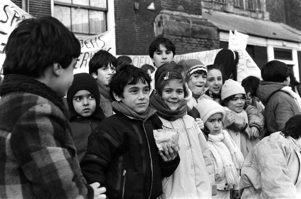 Spaanse kinderen, Bestanddeelnr 933-5359