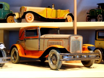 Speelgoedmuseum Deventer, tin toy car, pic6